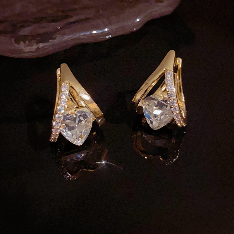 Temperament Geometry Heart shaped Zircon Ear Buckle Transparent